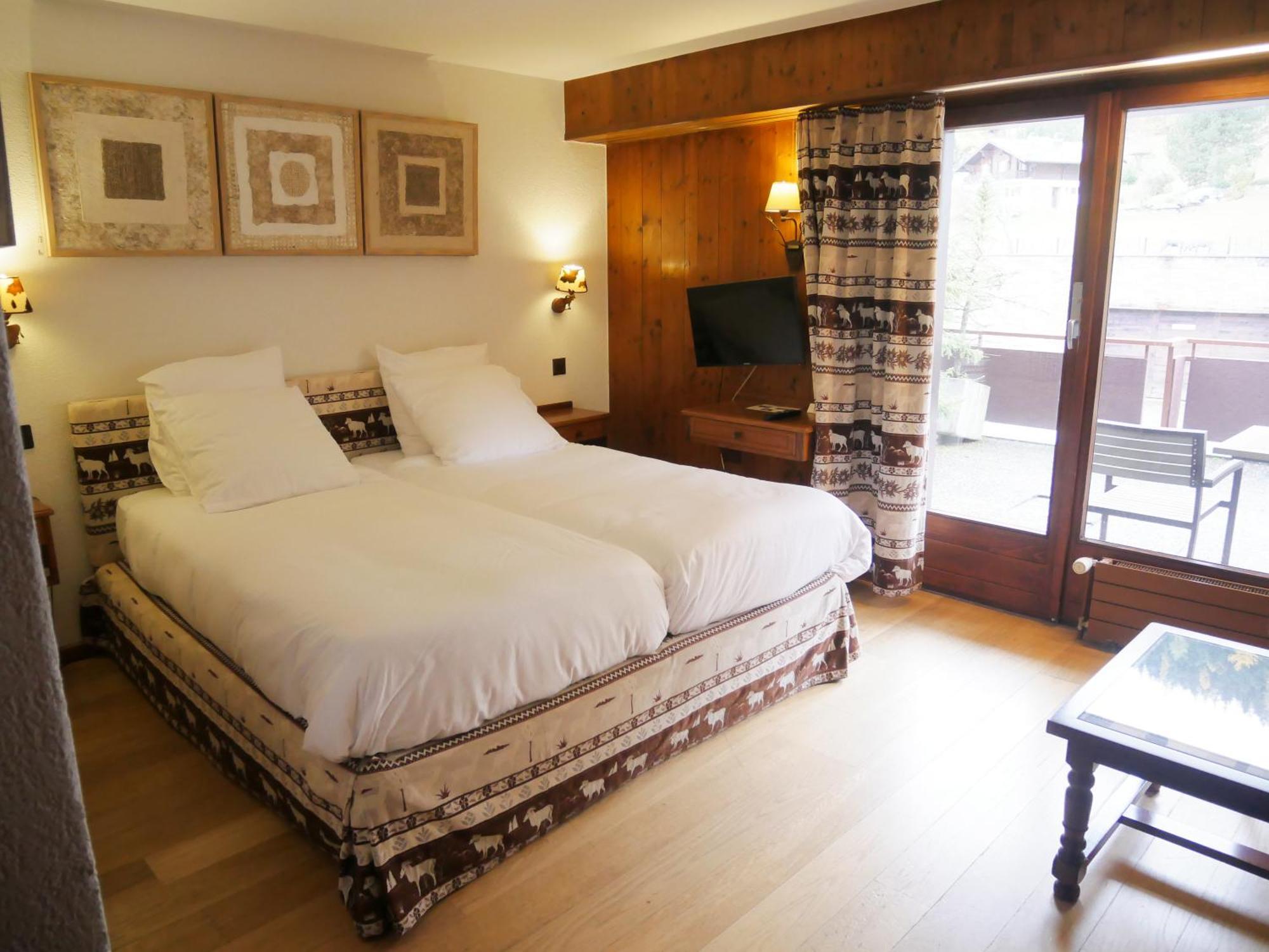 Between Boutique Hotel Chamoson Экстерьер фото