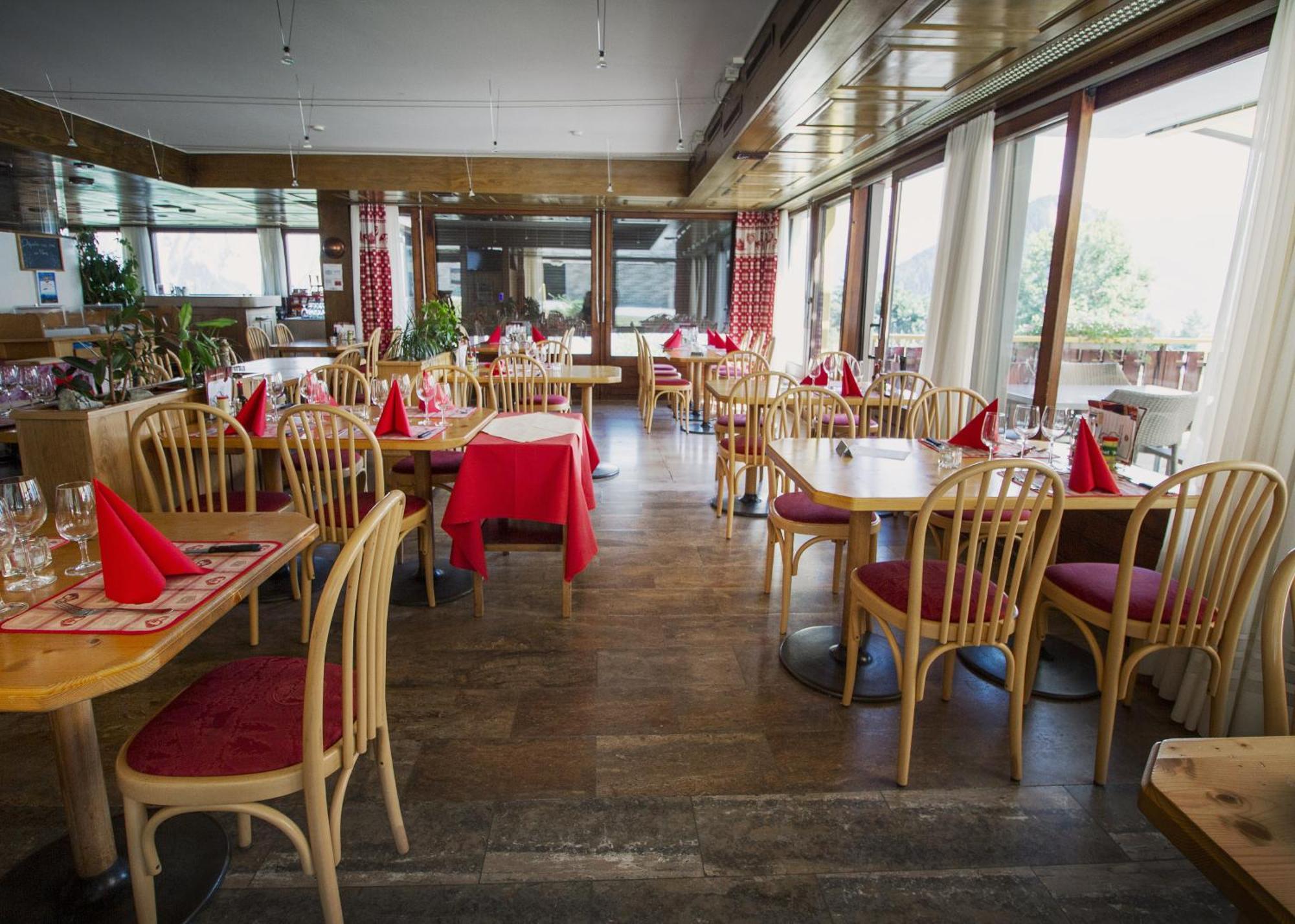 Between Boutique Hotel Chamoson Экстерьер фото